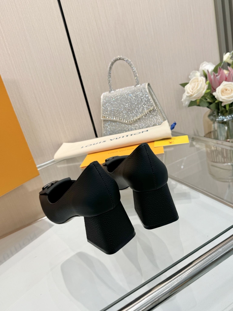 l0vis Vvtt0n heeled shoes